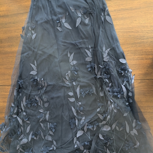 Women's Lulus Navy Blue Abundant Charm 3D Floral Applique Maxi Dress Sz XS NWT - Picture 8 of 16